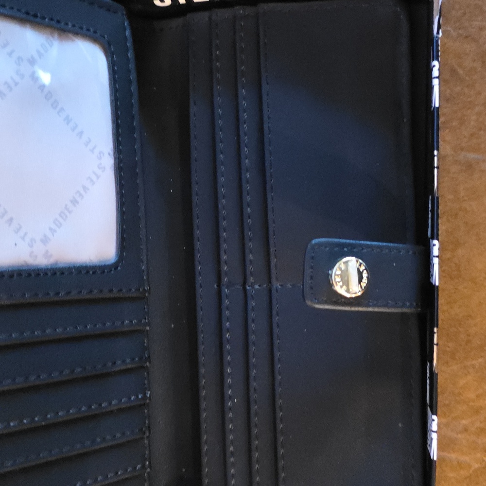 Steve Madden Elegant Black Clutch New - Picture 3 of 7